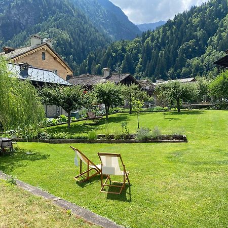 Bed and Breakfast L'Aria Di Casa Alagna Valsesia Exterior foto