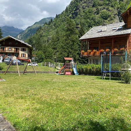 Bed and Breakfast L'Aria Di Casa Alagna Valsesia Exterior foto