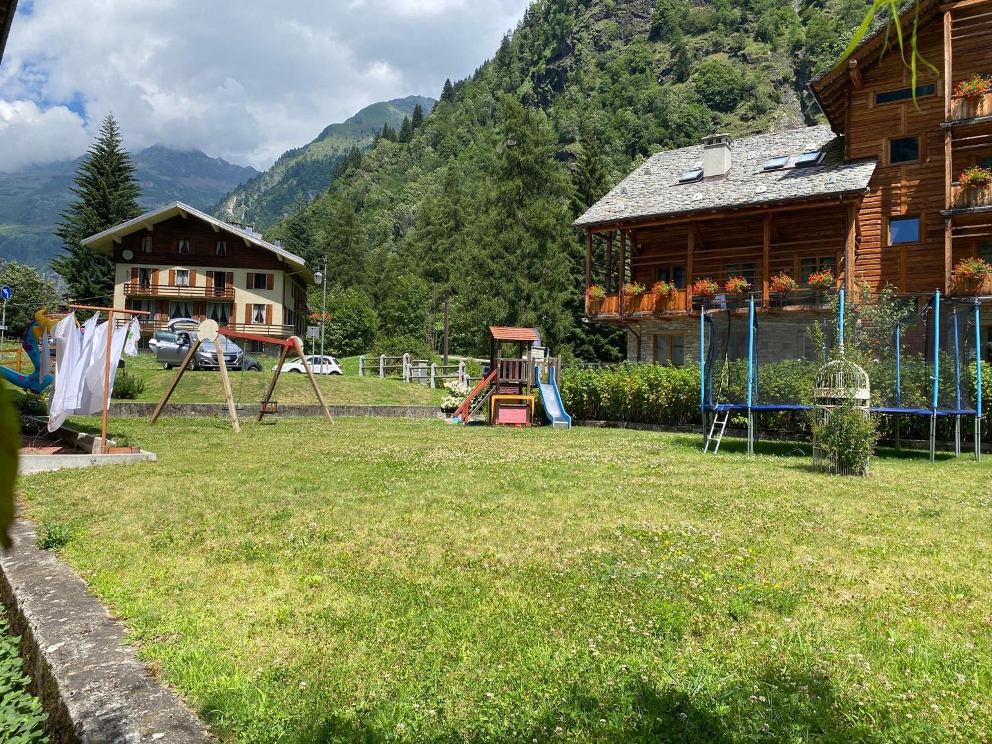 Bed and Breakfast L'Aria Di Casa Alagna Valsesia Exterior foto
