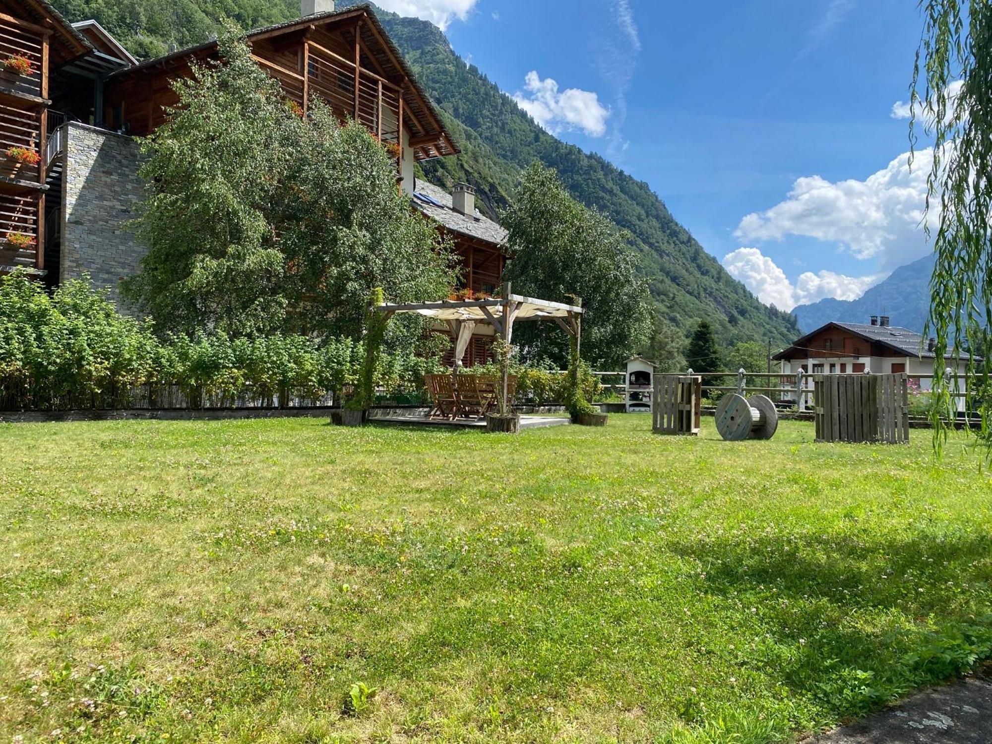 Bed and Breakfast L'Aria Di Casa Alagna Valsesia Exterior foto